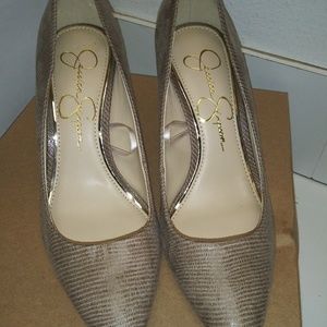 Jessica Simpson taupe color brand new heels